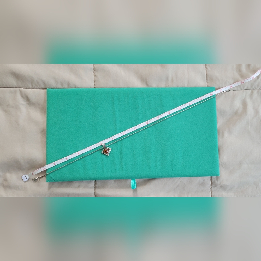 Vintage sterling silver necklace and earrings set - Picture 8 of 8